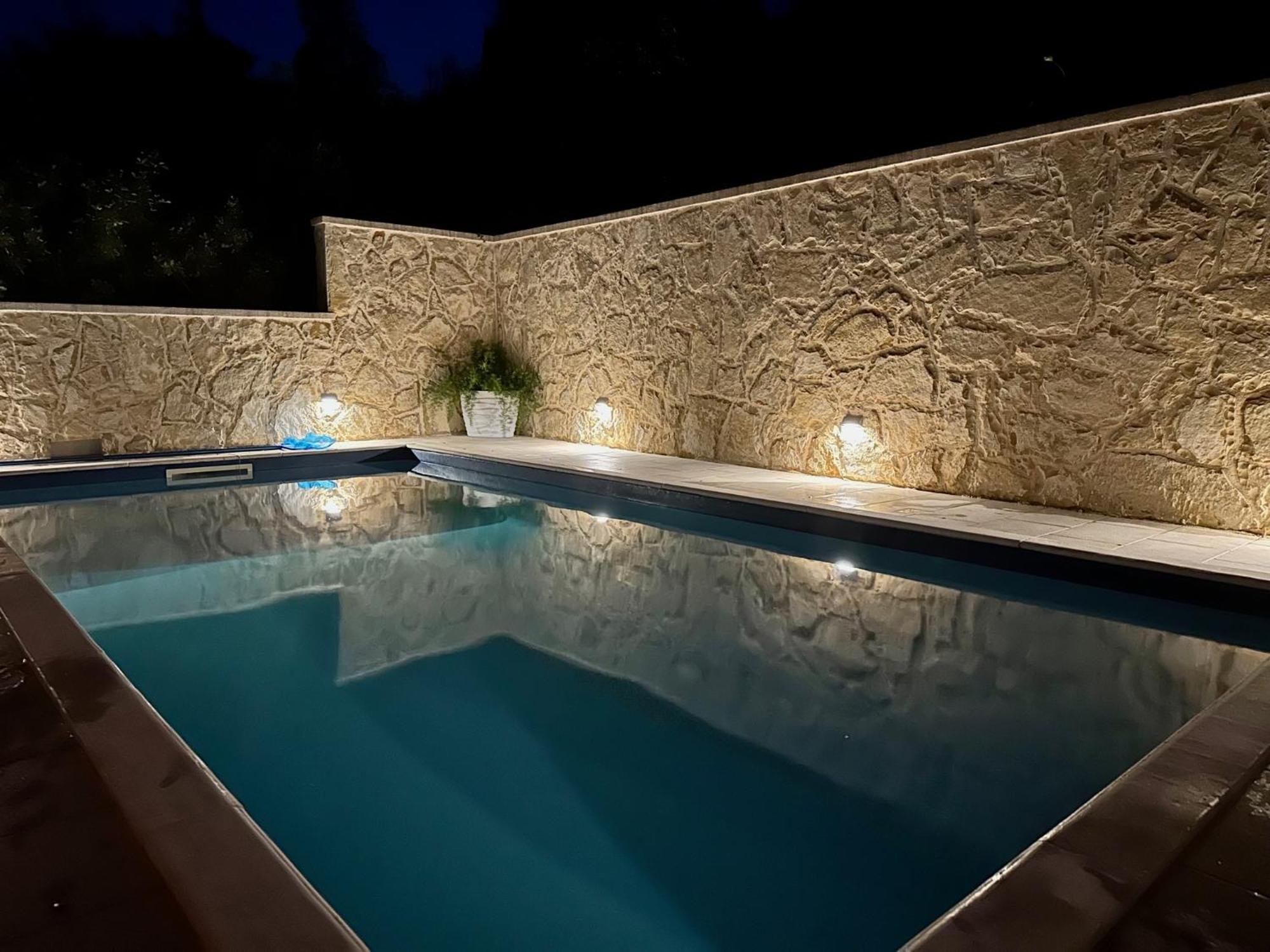 Duplex Apartment With Private Swimming Pool Preko Eksteriør billede